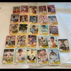 Bundle of Baseball Cards Lot 29**